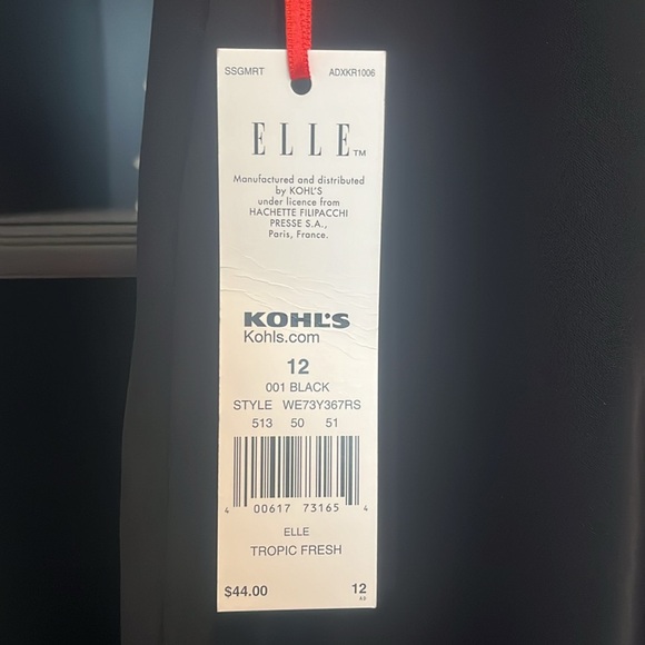 Elle skirt with ruffle down the front, length is just over the knee - Picture 3 of 3